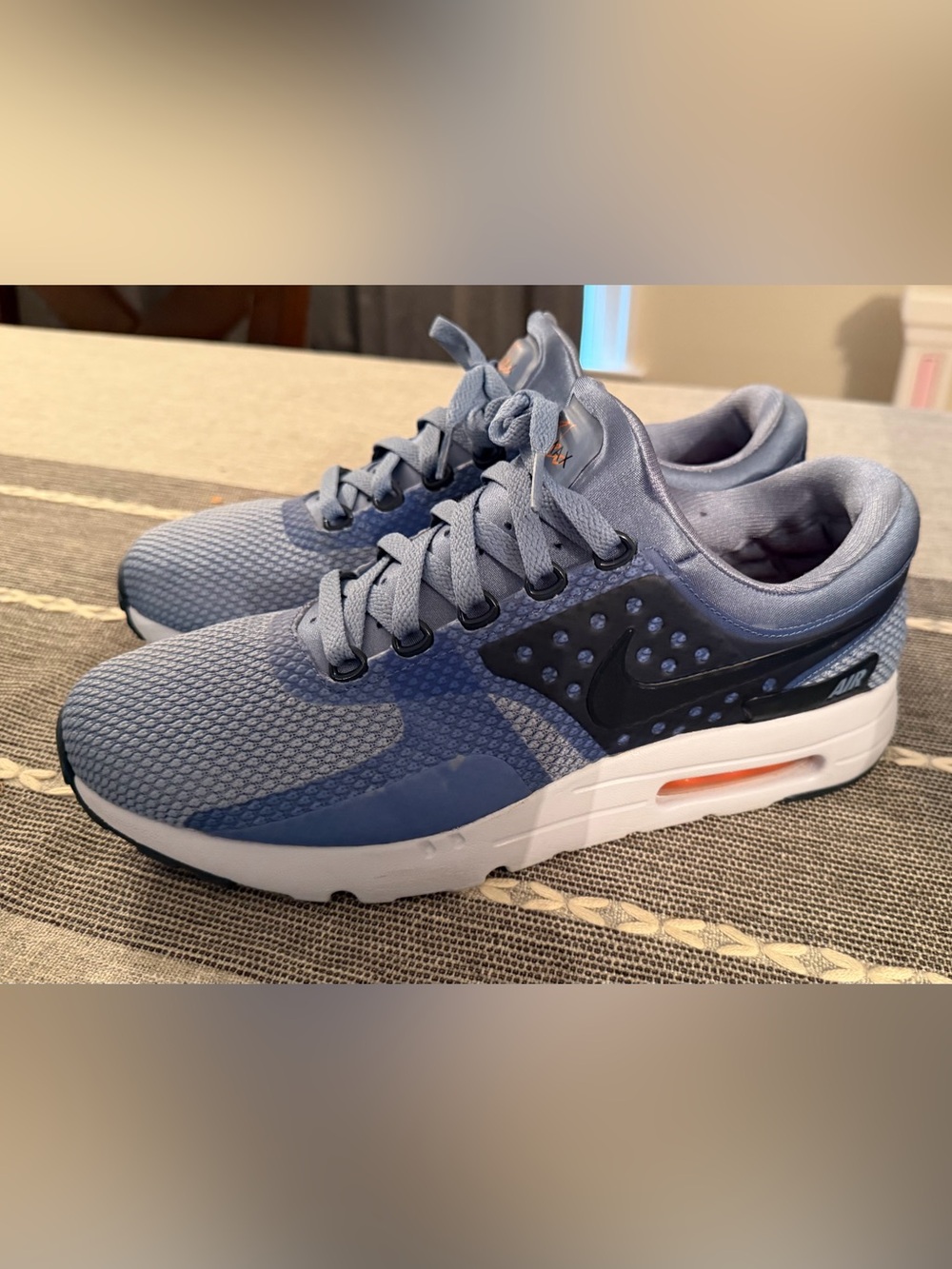 Nike AirMax Zero Essential